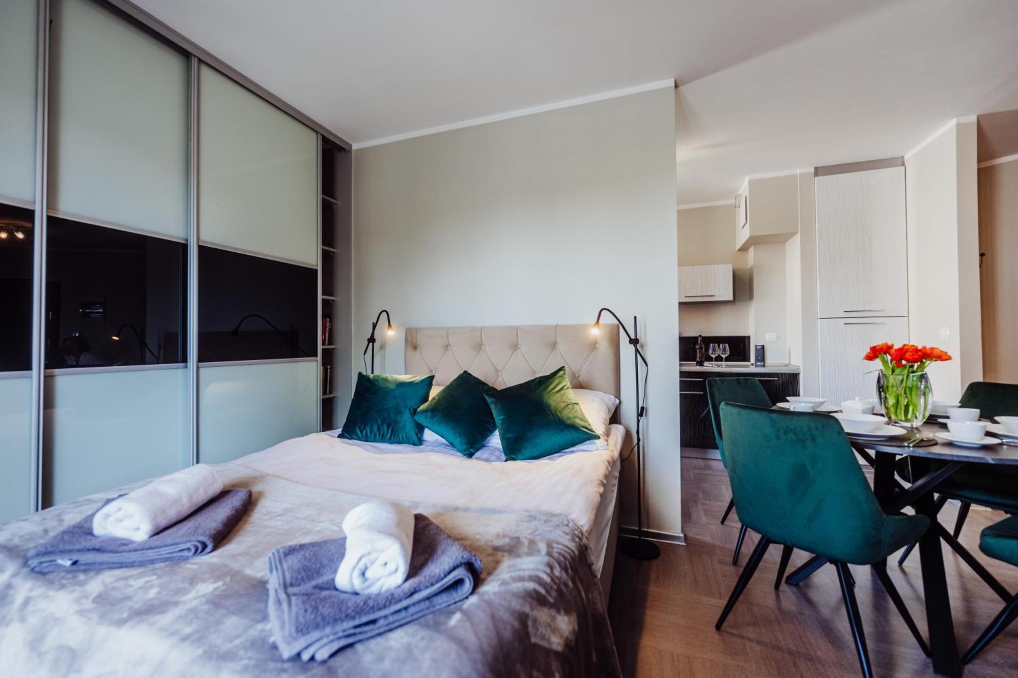1 Maja 76 Apartment Jelenia Gora Bagian luar foto